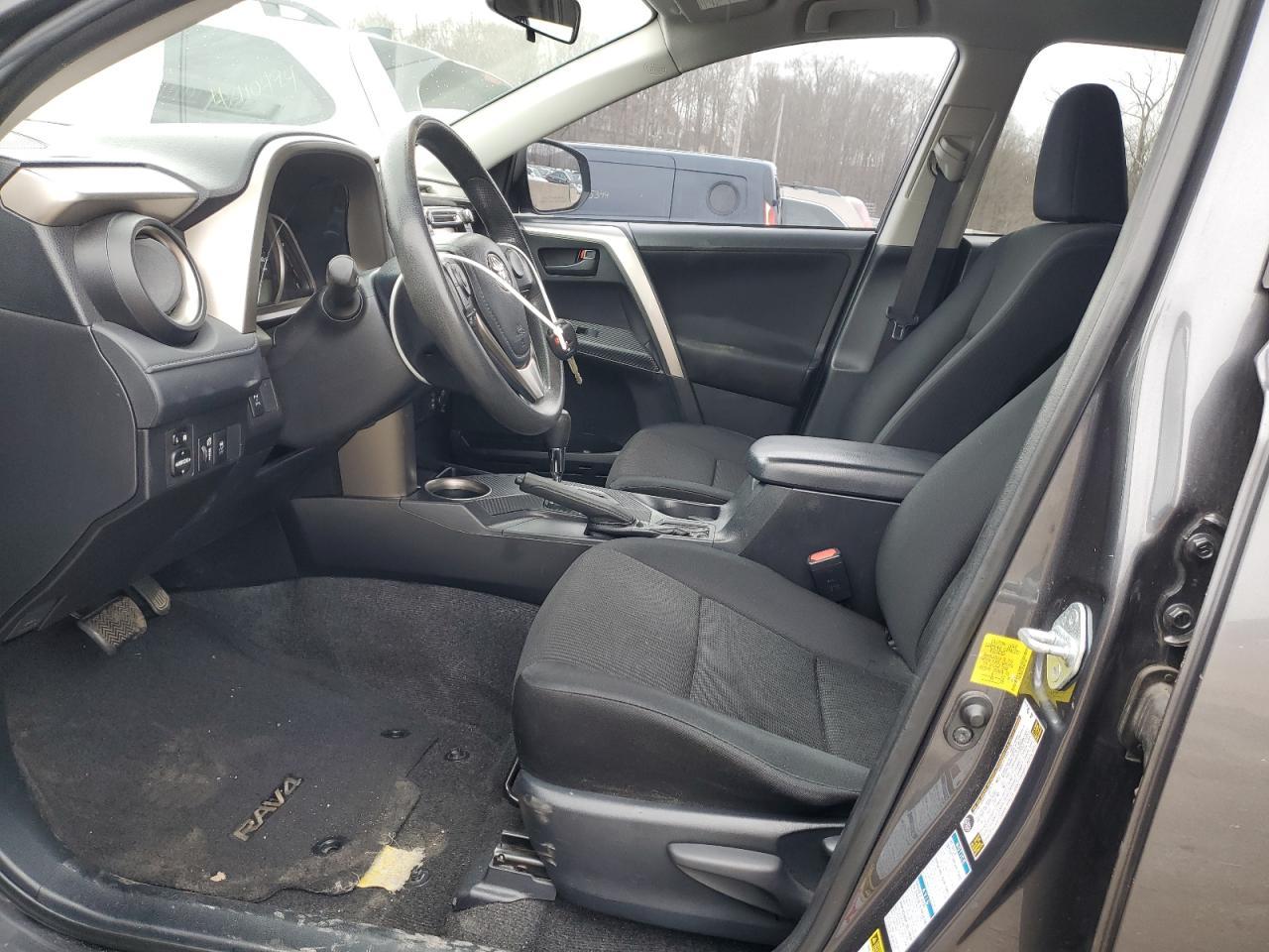 2014 TOYOTA RAV4 LE - Фото 7