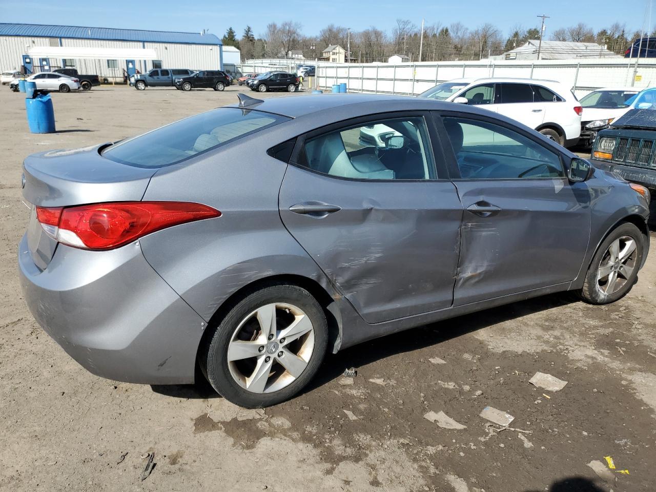 2011 HYUNDAI ELANTRA GL - Image 3