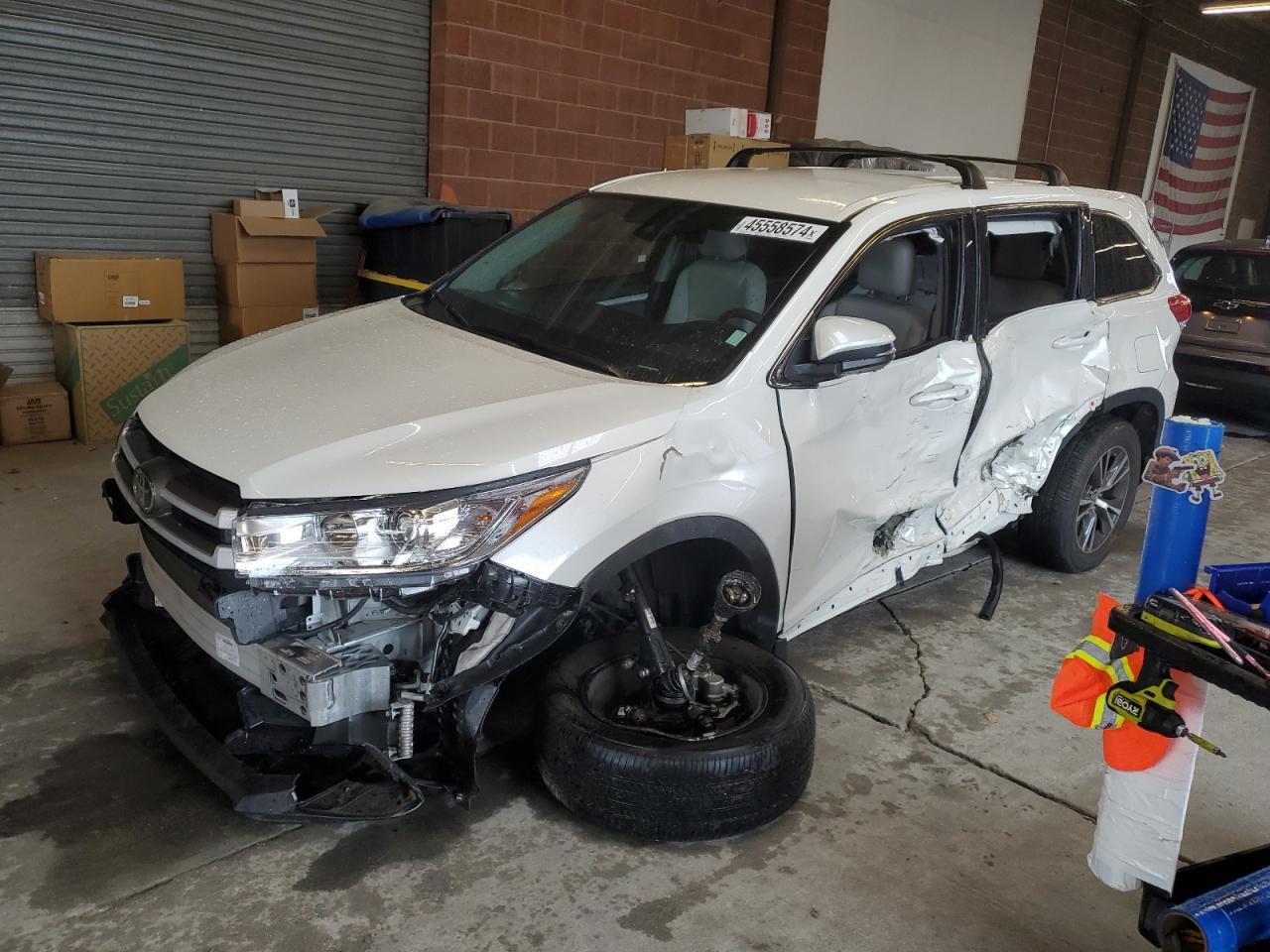 2019 TOYOTA HIGHLANDER