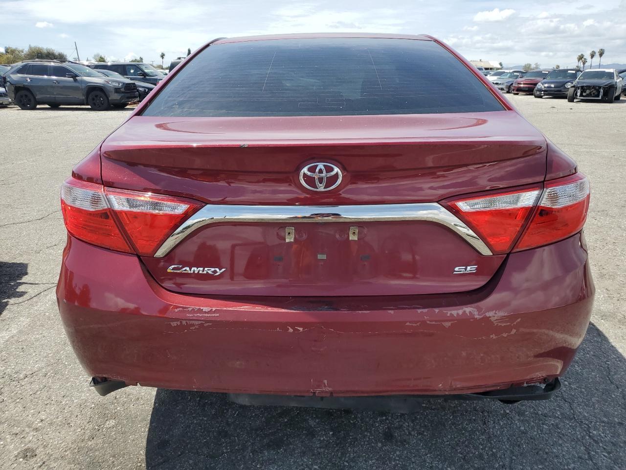 2017 TOYOTA CAMRY LE - Фото 6