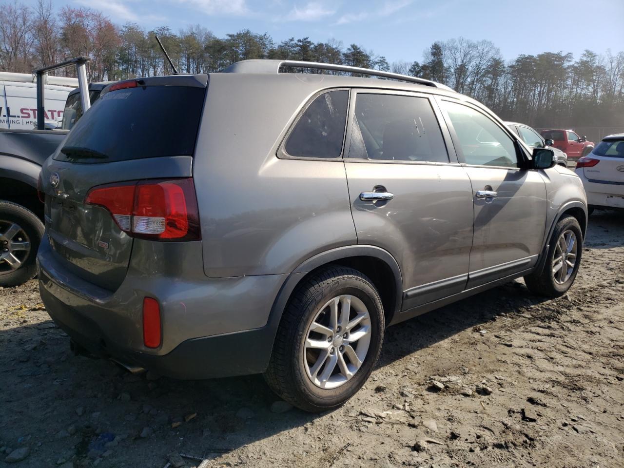 2015 KIA SORENTO LX - Фото 3