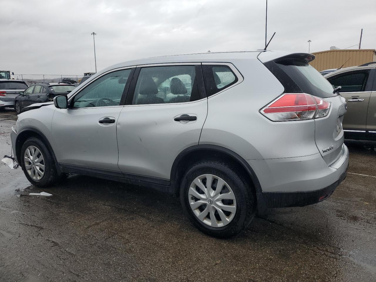 2016 NISSAN ROGUE S - Фото 2