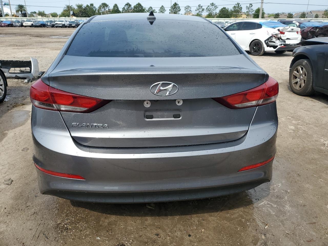 2018 HYUNDAI ELANTRA SE - Фото 6