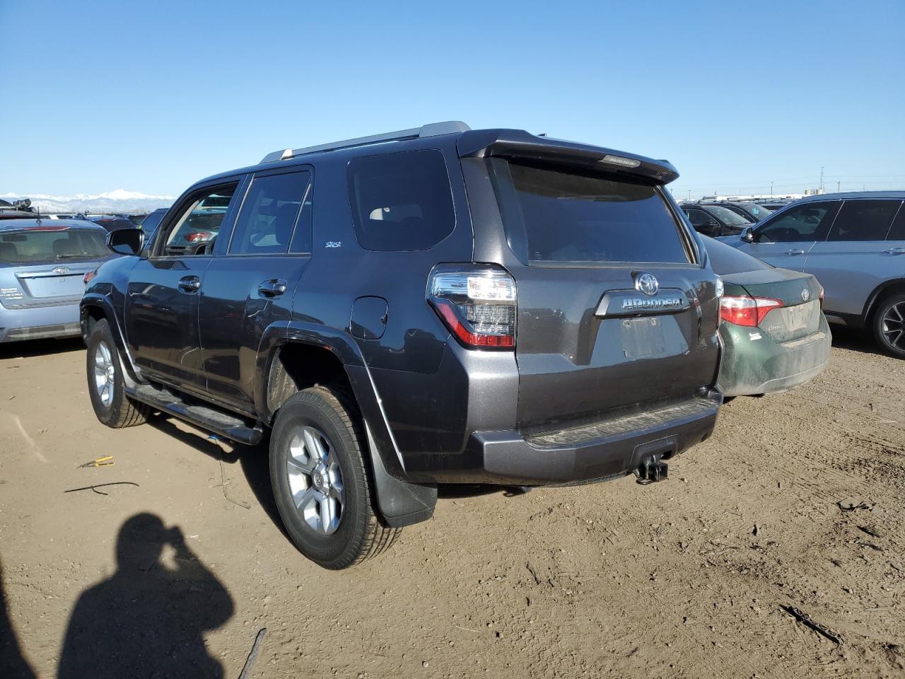 2018 TOYOTA 4RUNNER SR - Image 2
