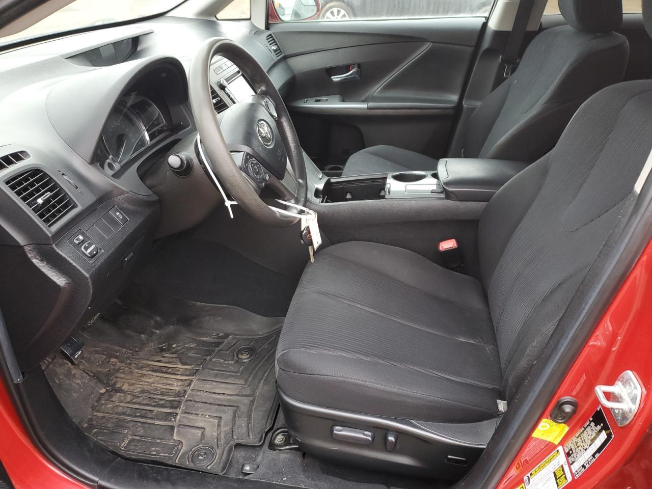 2013 TOYOTA VENZA LE - Фото 7