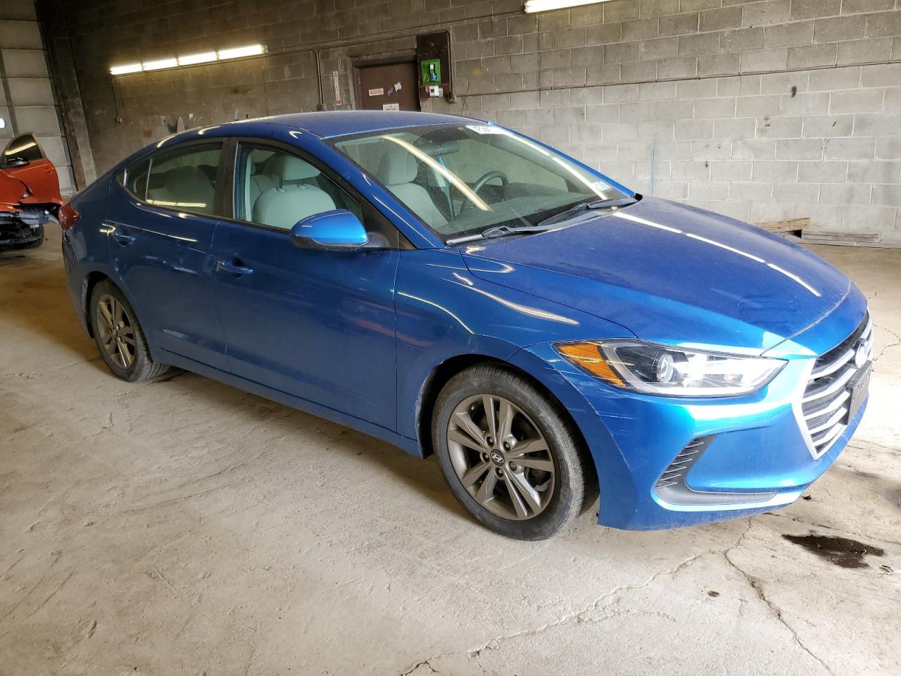 2018 HYUNDAI ELANTRA SE - Фото 4