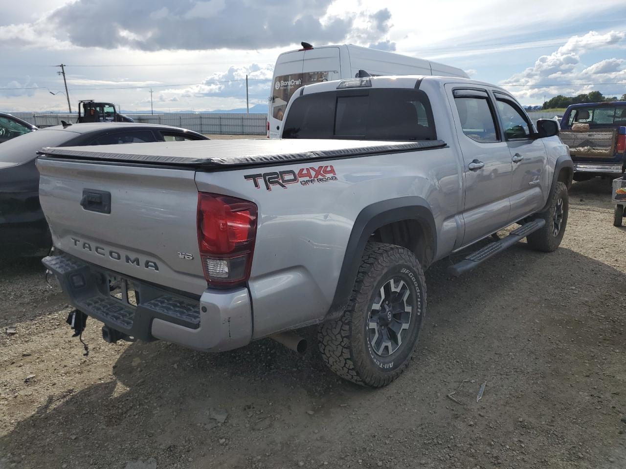 2018 TOYOTA TACOMA DOU - Фото 3