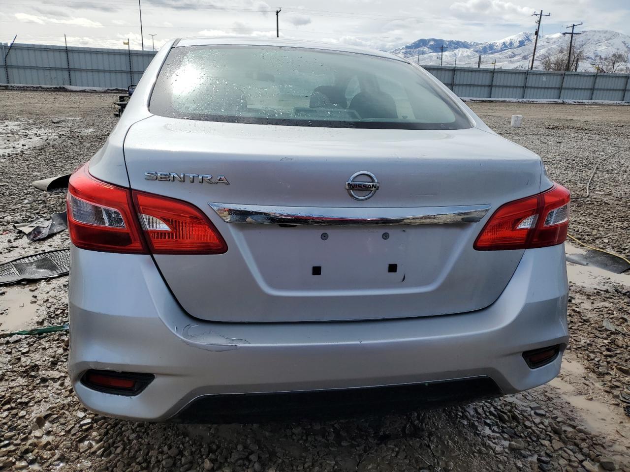 2018 NISSAN SENTRA S - Фото 6
