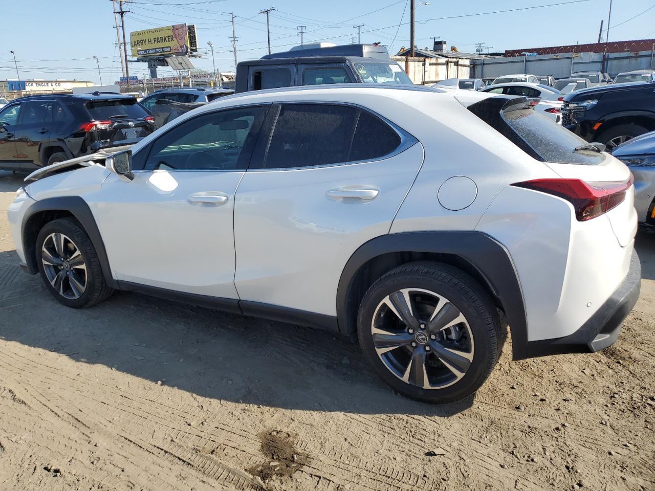 2022 LEXUS UX 200 BAS - Фото 2
