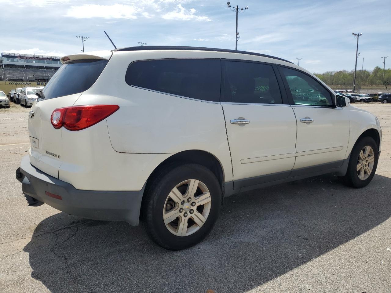 2012 CHEVROLET TRAVERSE L - Image 3