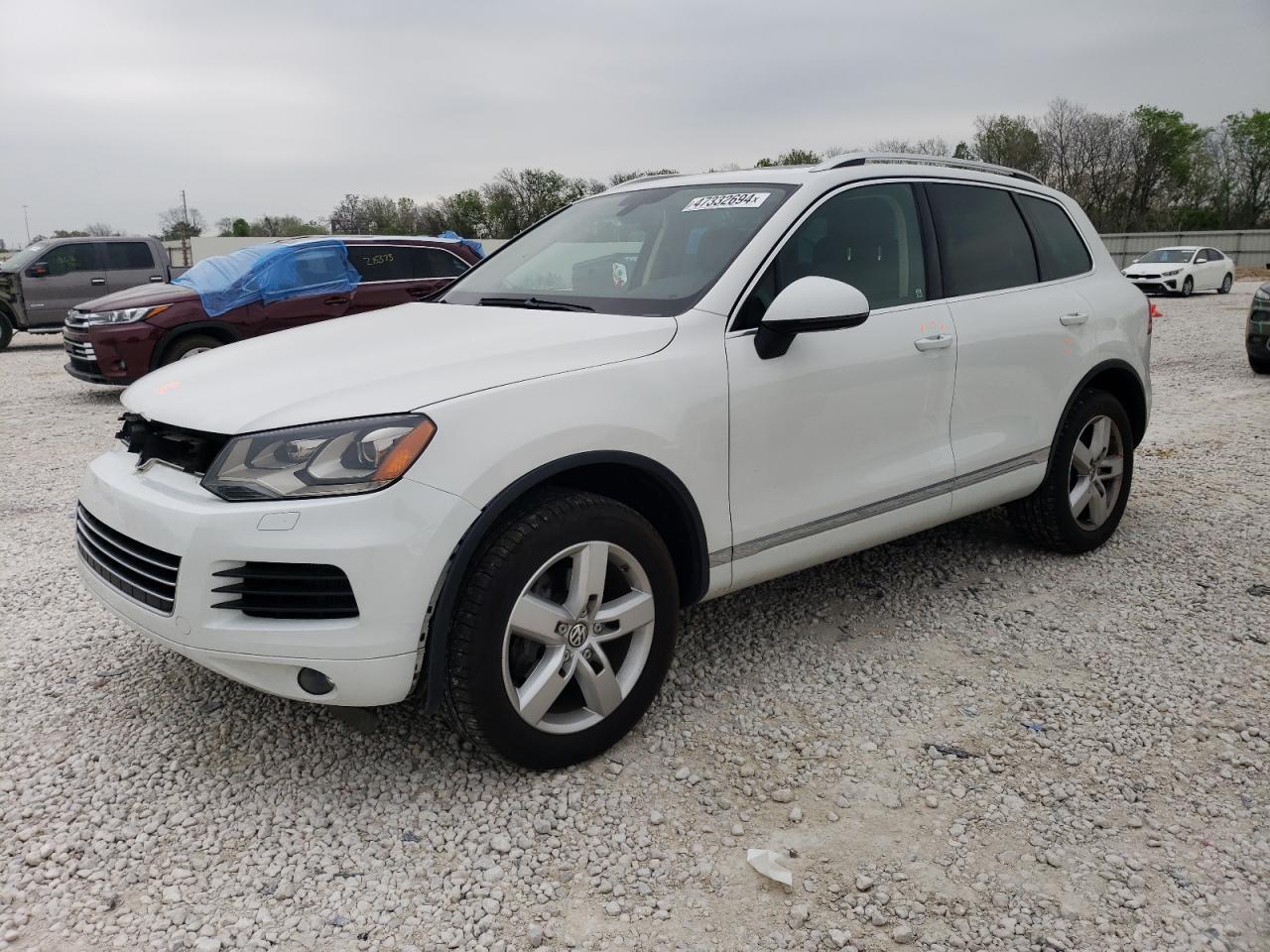 2014 VOLKSWAGEN TOUAREG V6