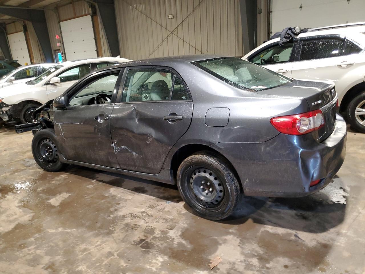 2013 TOYOTA COROLLA BA - Фото 2