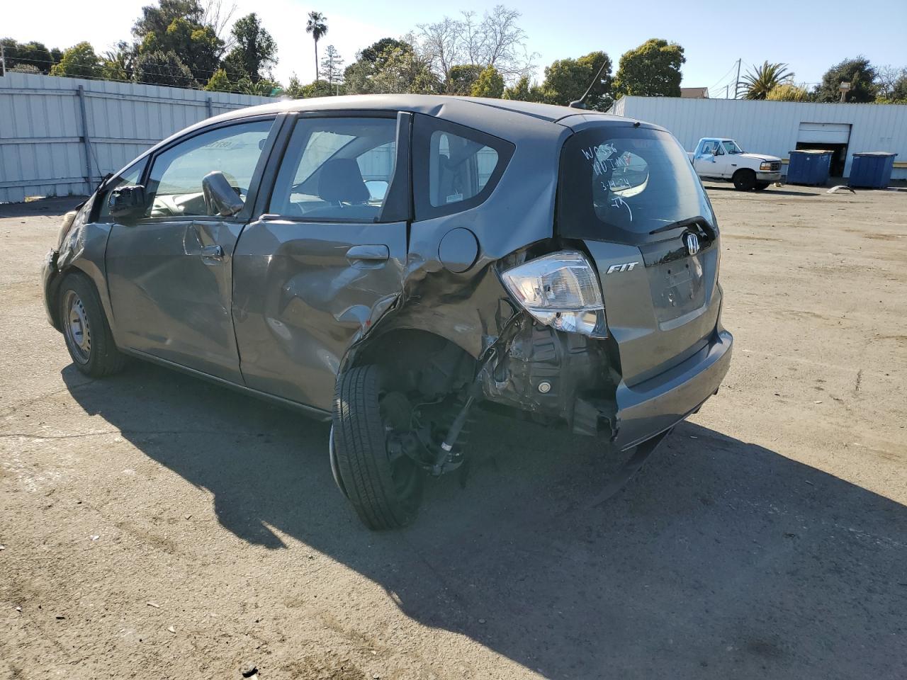 2013 HONDA FIT - Фото 2