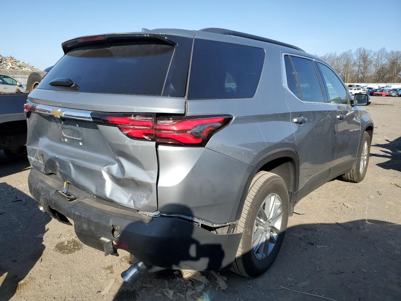 2023 CHEVROLET TRAVERSE L - Image 3