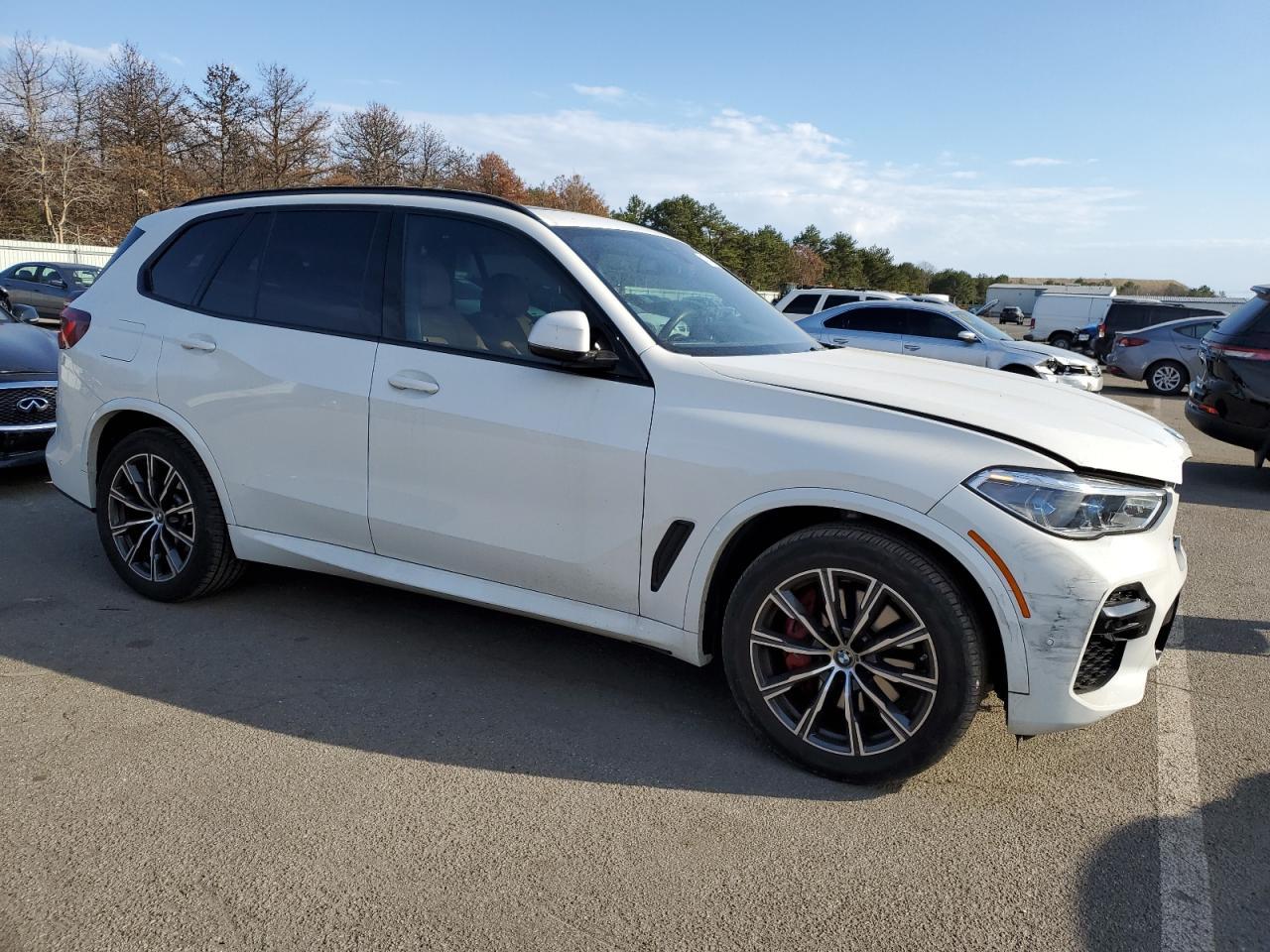 2022 BMW X5 XDRIVE4 - Фото 4
