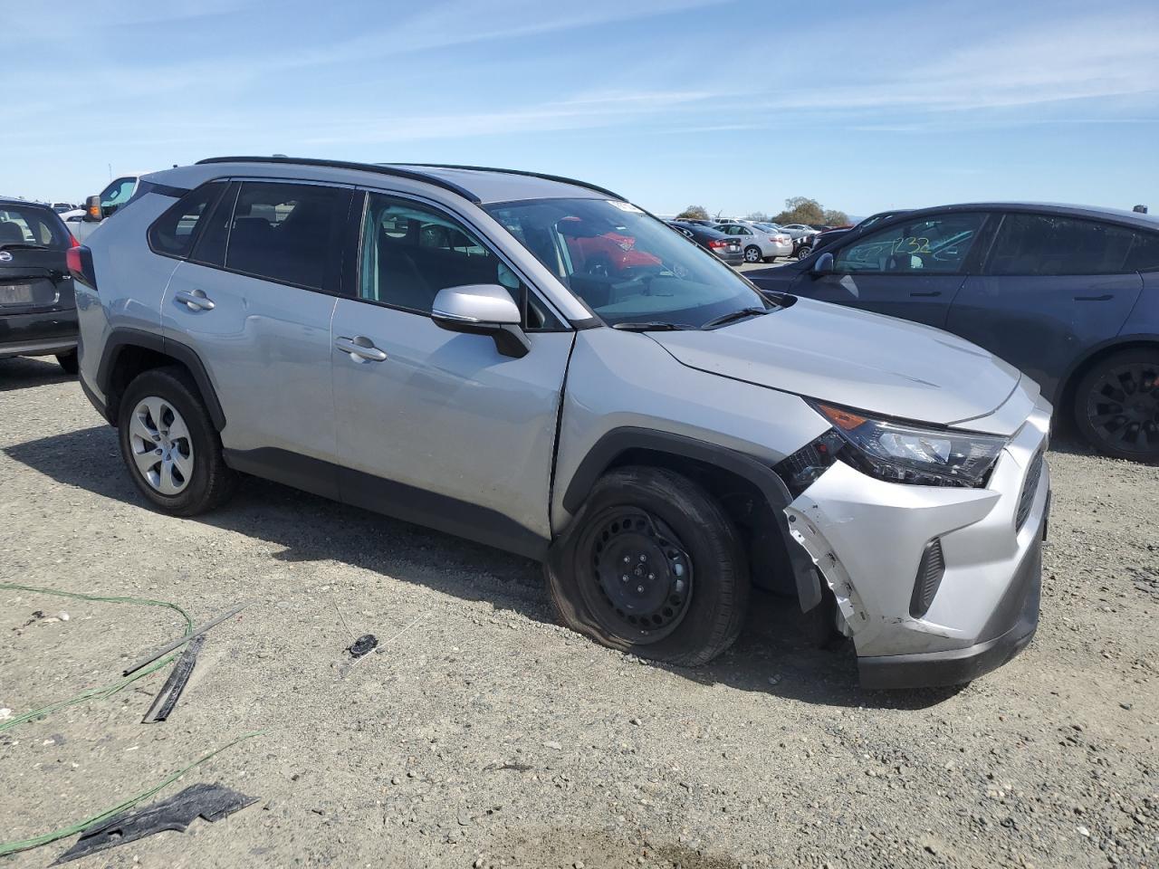 2021 TOYOTA RAV4 LE - Фото 4