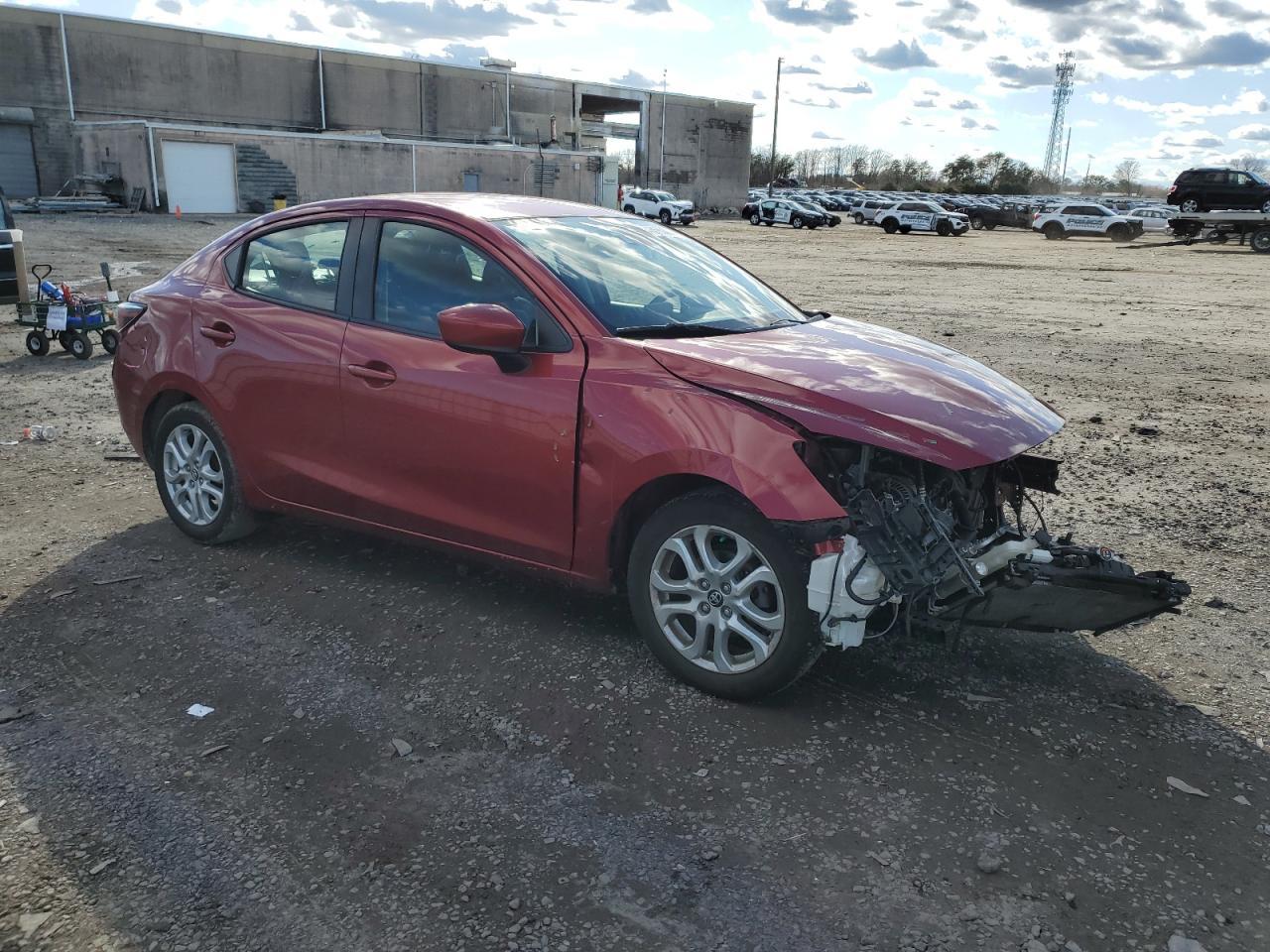 2017 TOYOTA YARIS IA - Фото 4