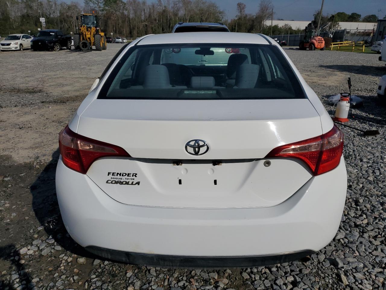2019 TOYOTA COROLLA L - Image 6