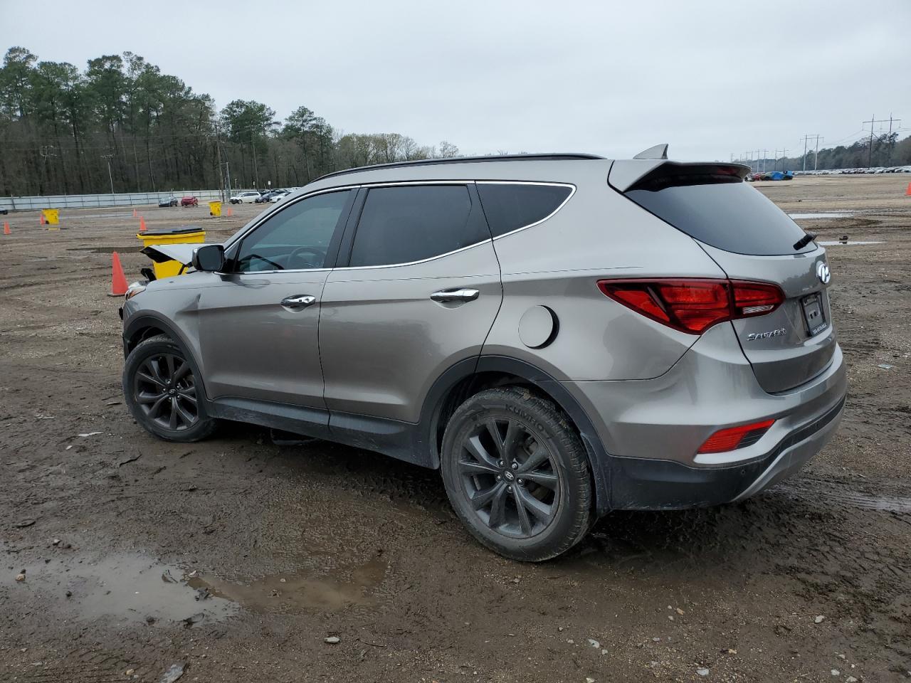 2017 HYUNDAI SANTA FE S - Image 2