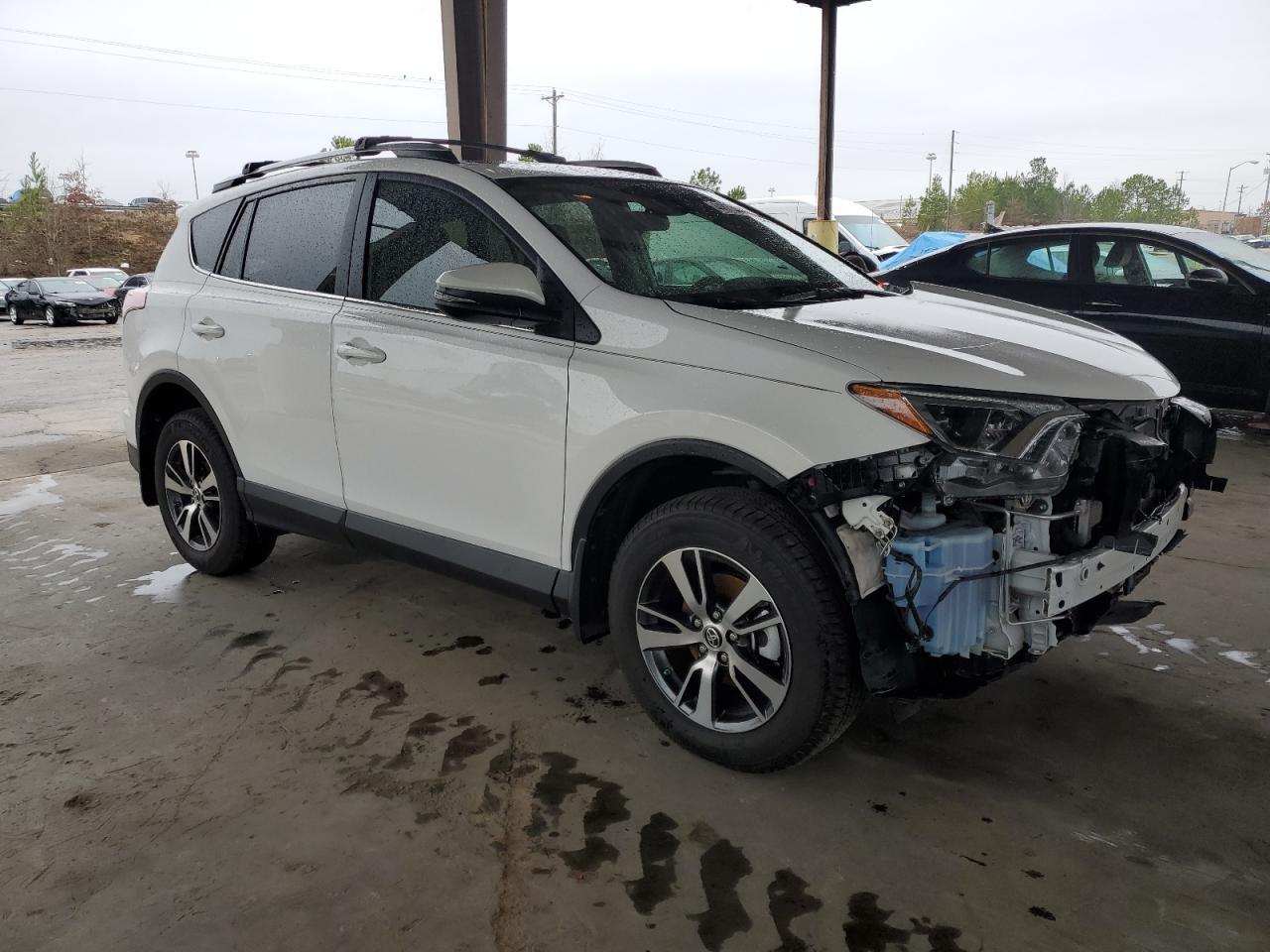 2017 TOYOTA RAV4 XLE - Фото 4
