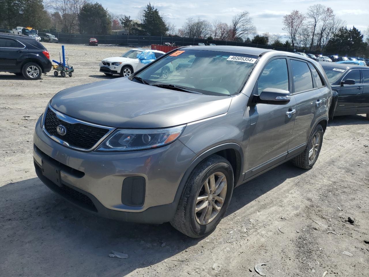 2015 KIA SORENTO LX