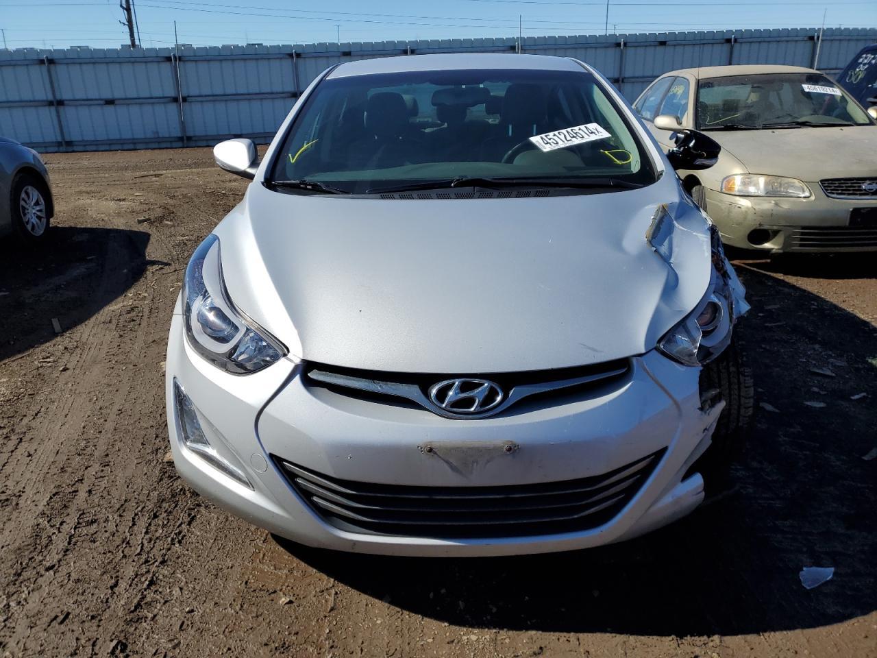 2014 HYUNDAI ELANTRA SE - Image 5