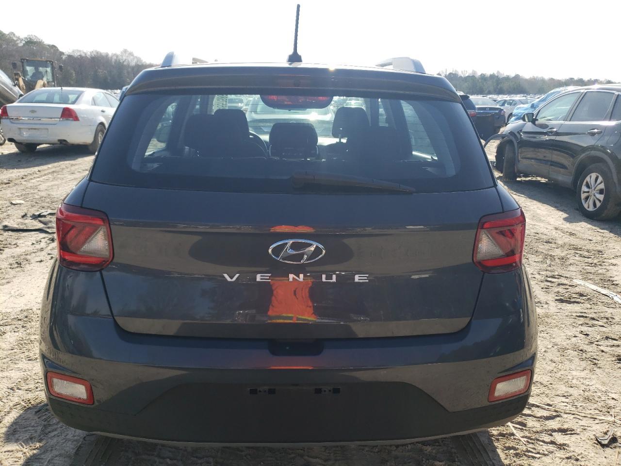 2023 HYUNDAI VENUE SEL - Фото 6