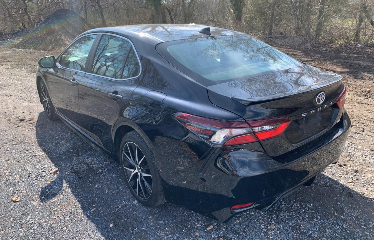 2021 TOYOTA CAMRY SE - Image 3