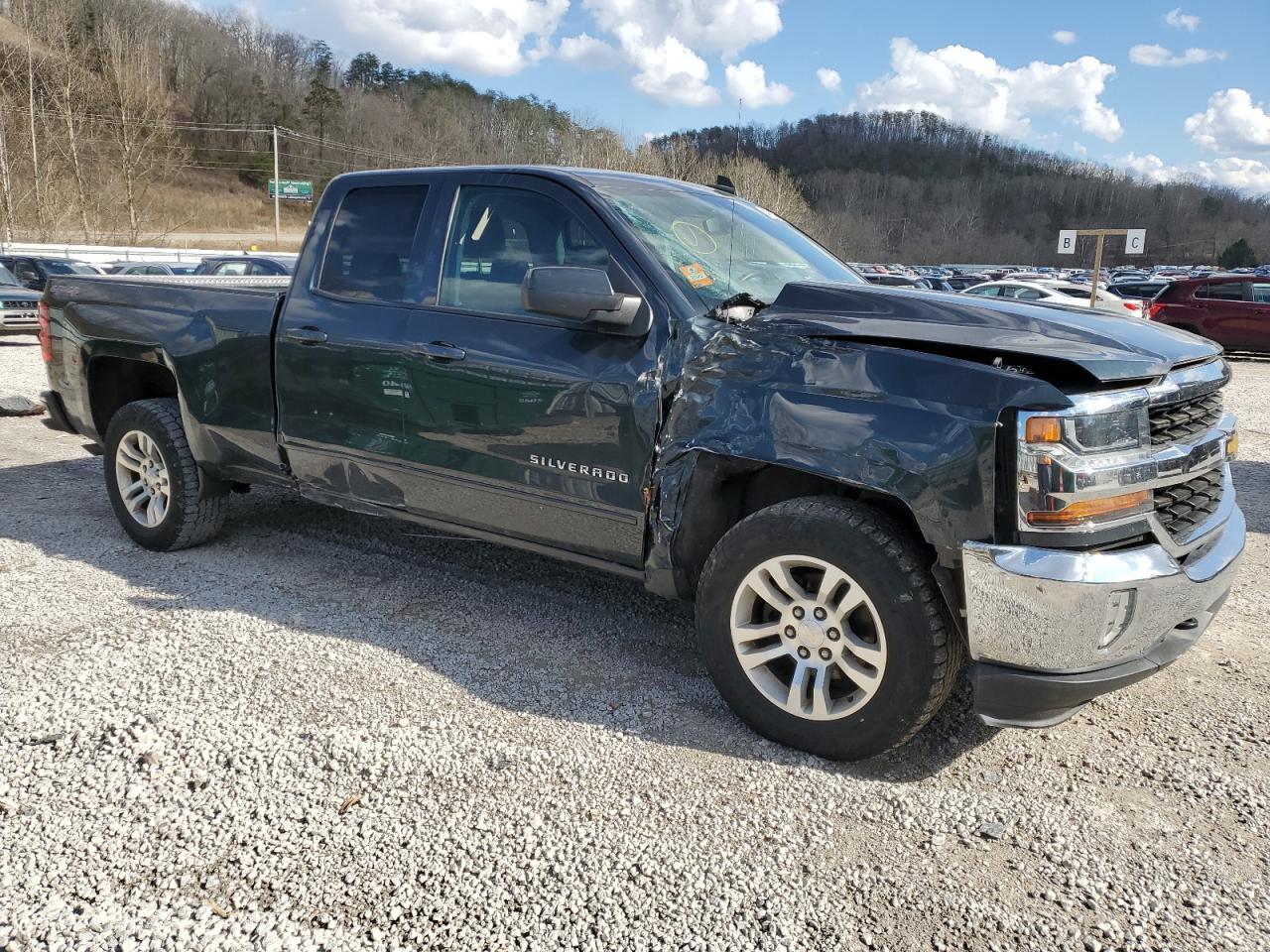 2017 CHEVROLET SILVERADO - Фото 4