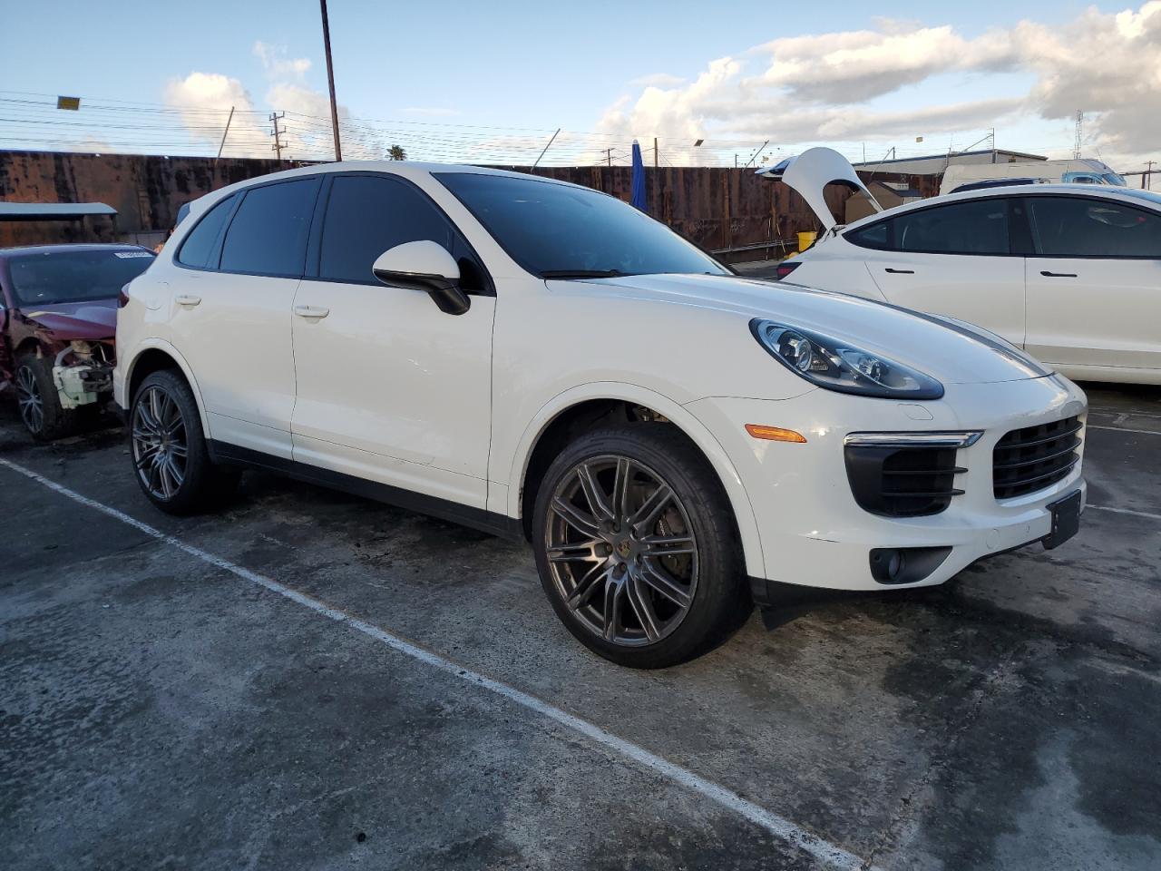 2018 PORSCHE CAYENNE - Image 4