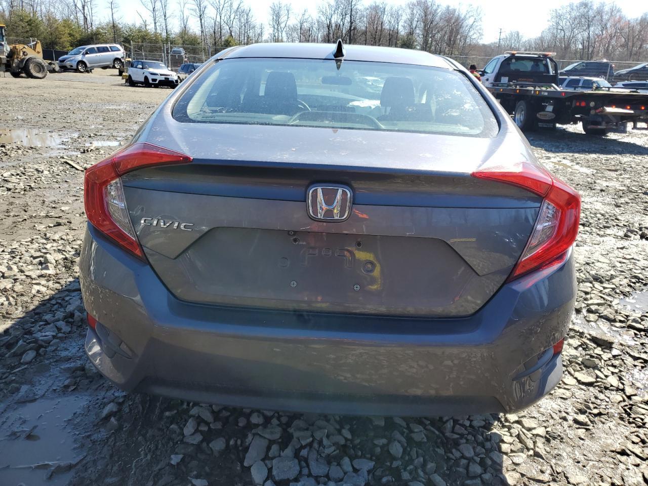 2018 HONDA CIVIC EX - Image 6