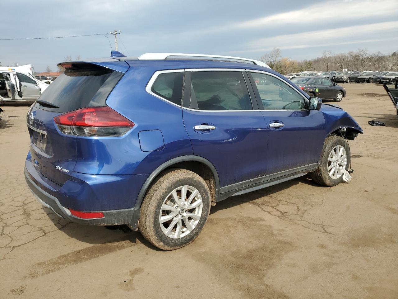 2018 NISSAN ROGUE S - Фото 3