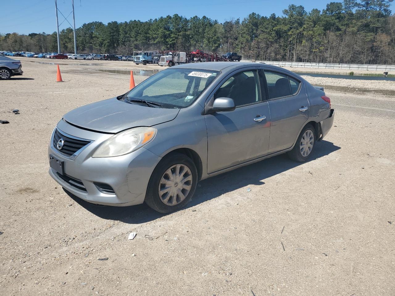 2014 NISSAN VERSA S