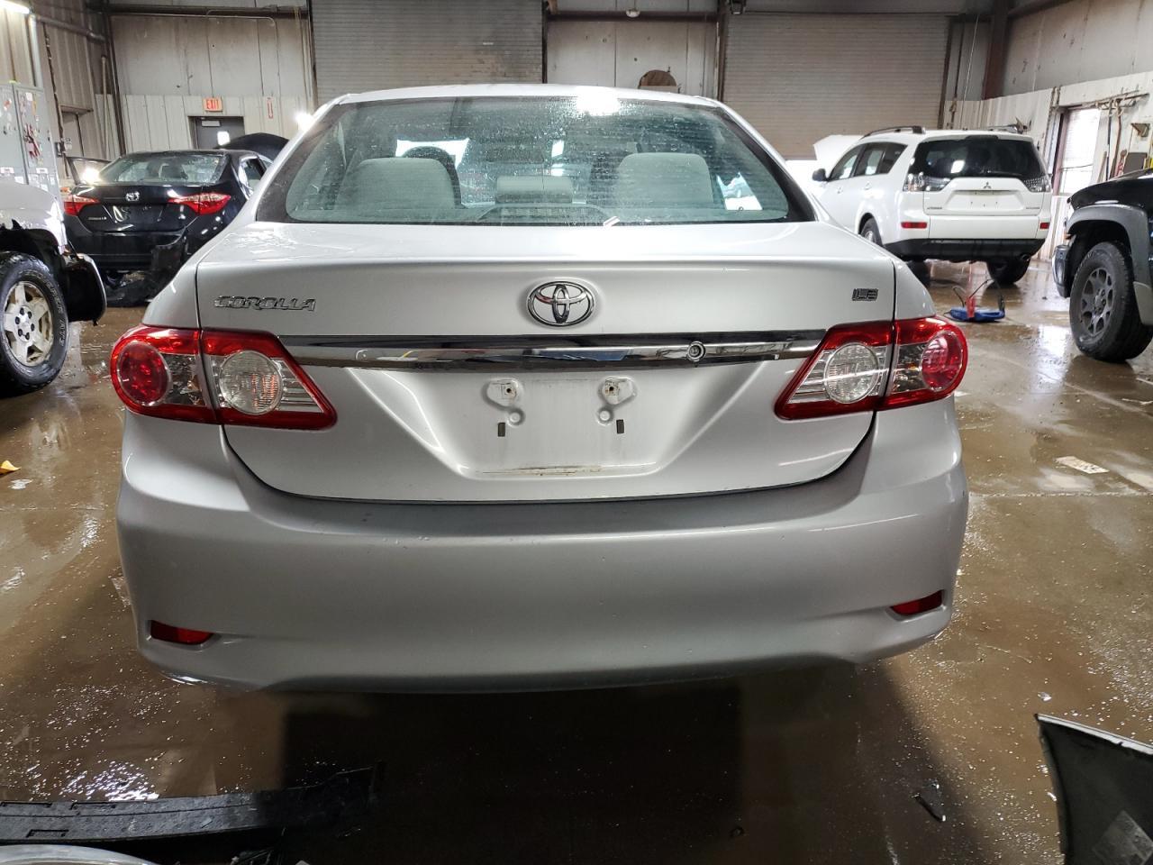 2013 TOYOTA COROLLA BA - Image 6