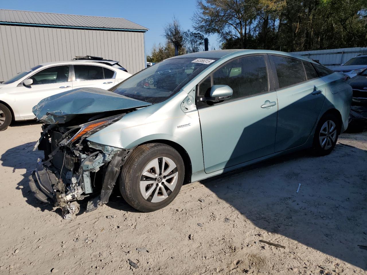 2016 TOYOTA PRIUS