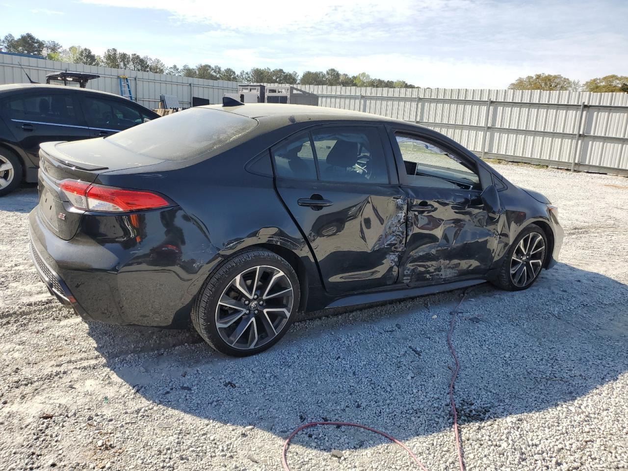 2020 TOYOTA COROLLA SE - Фото 3