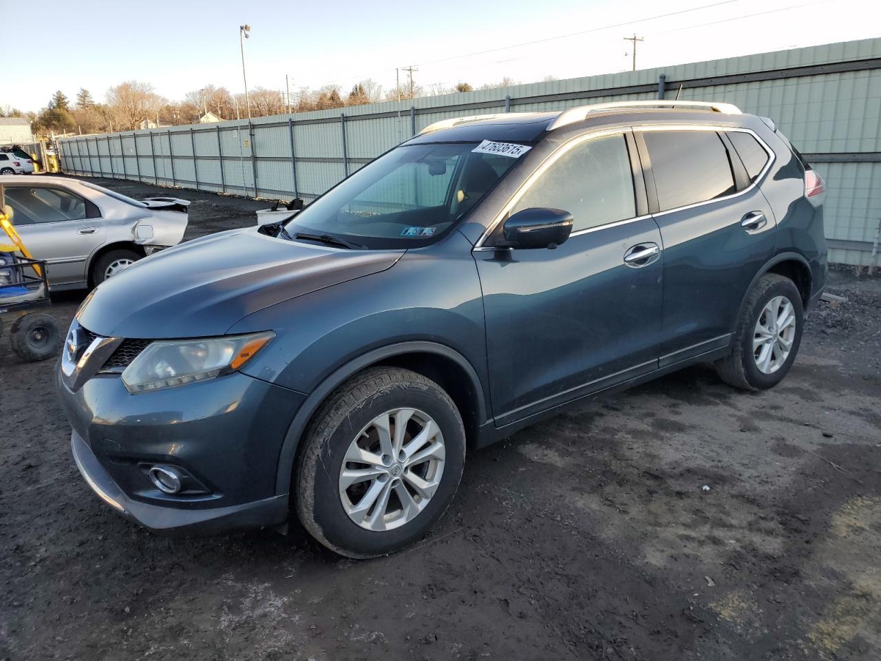 2014 NISSAN ROGUE S