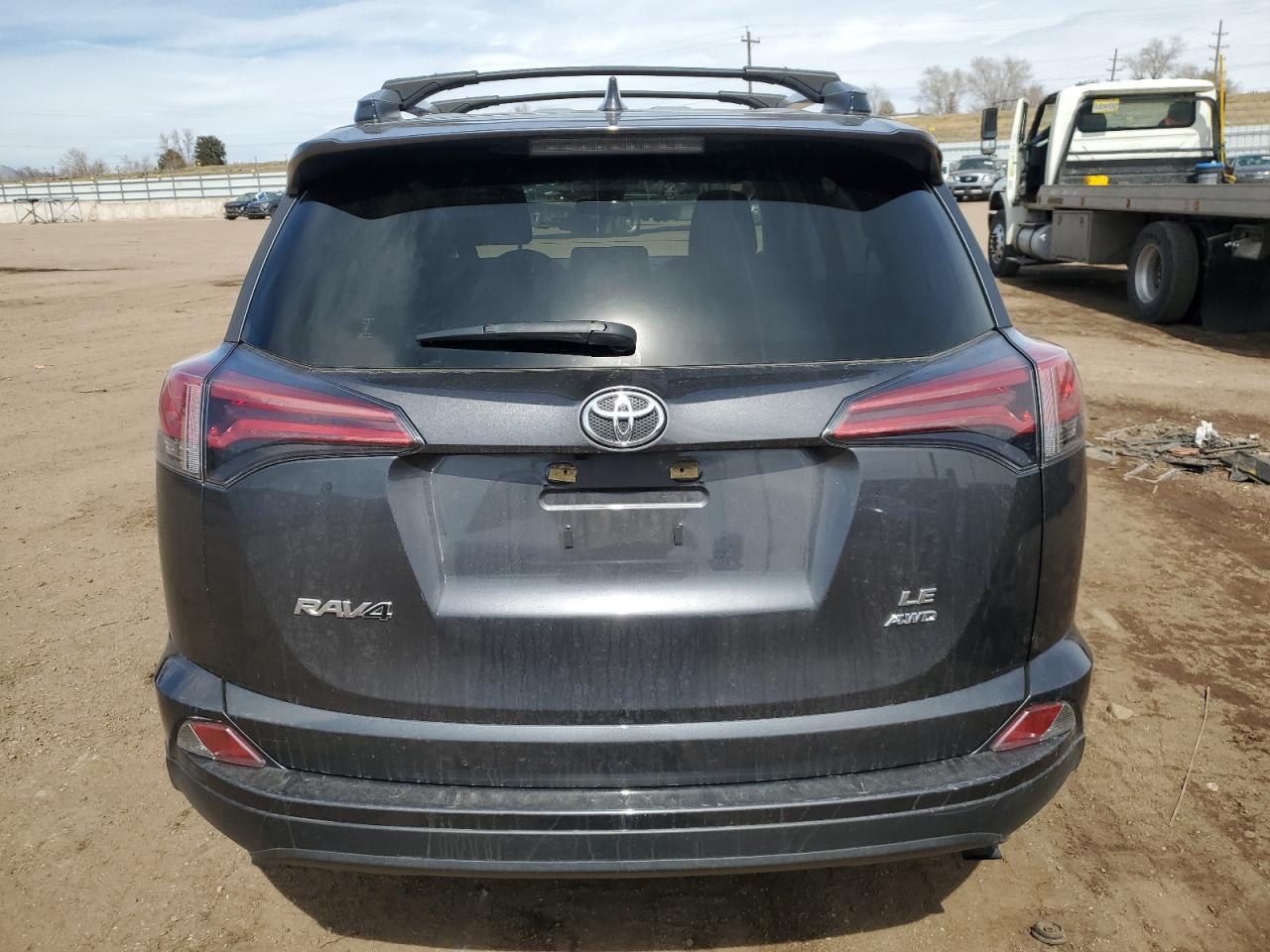 2018 TOYOTA RAV4 LE - Фото 6