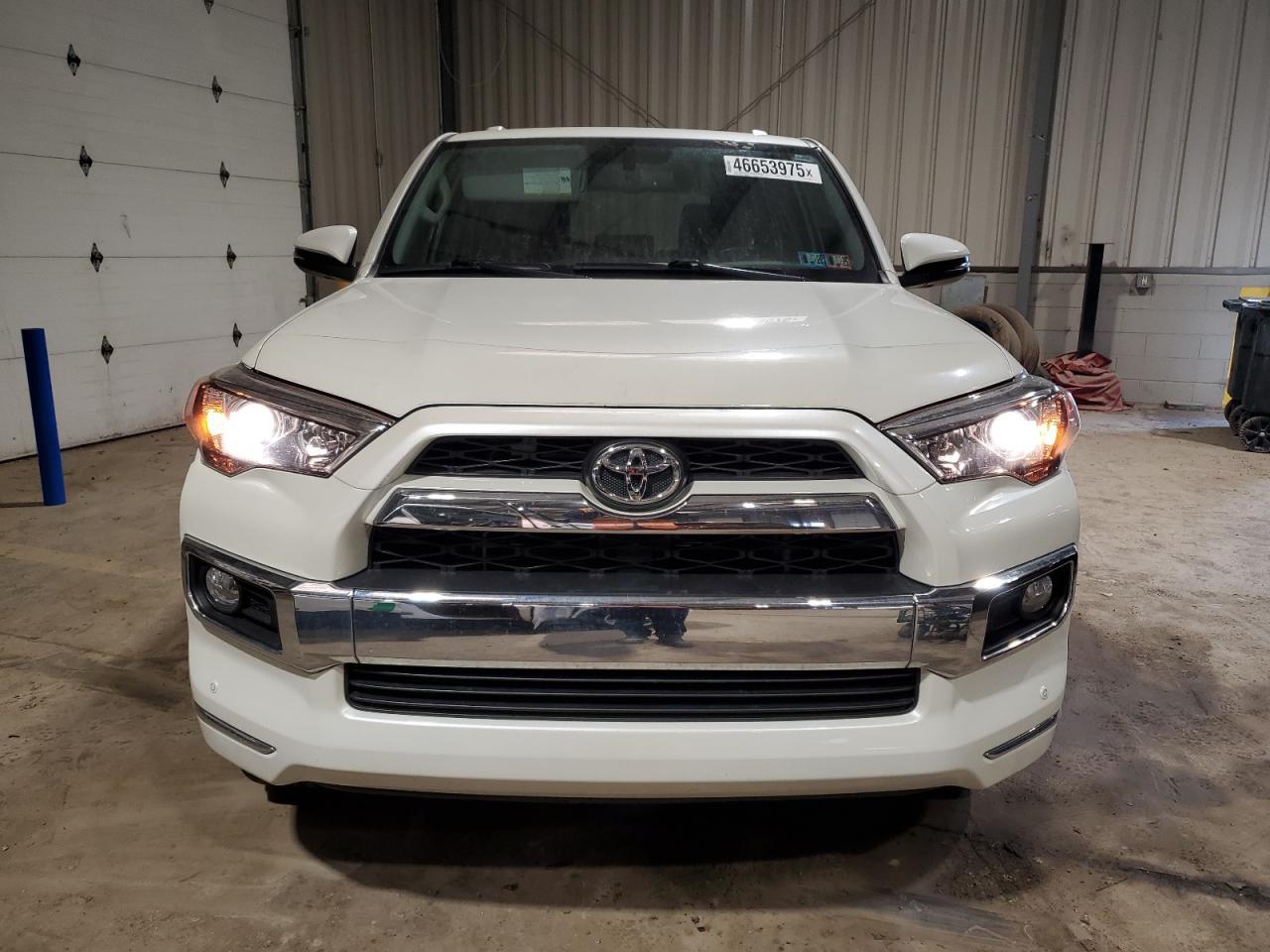 2018 TOYOTA 4RUNNER SR - Image 5