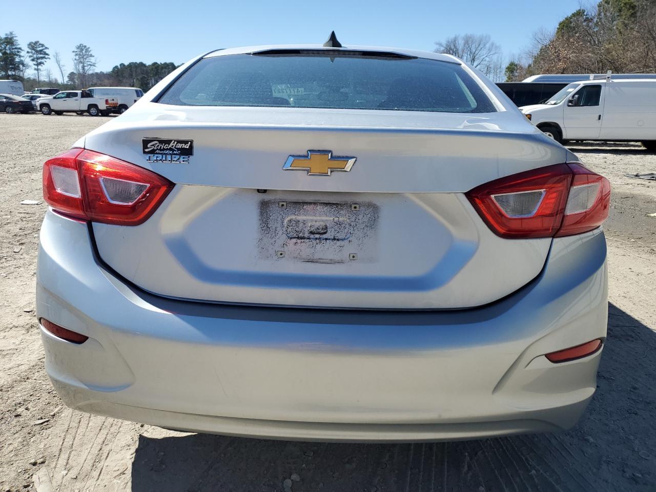2016 CHEVROLET CRUZE LS - Image 6