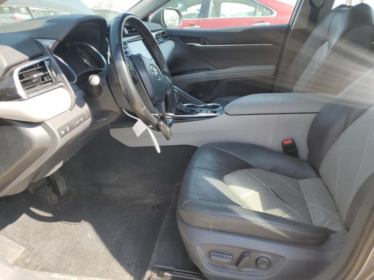 2018 TOYOTA CAMRY L - Фото 7