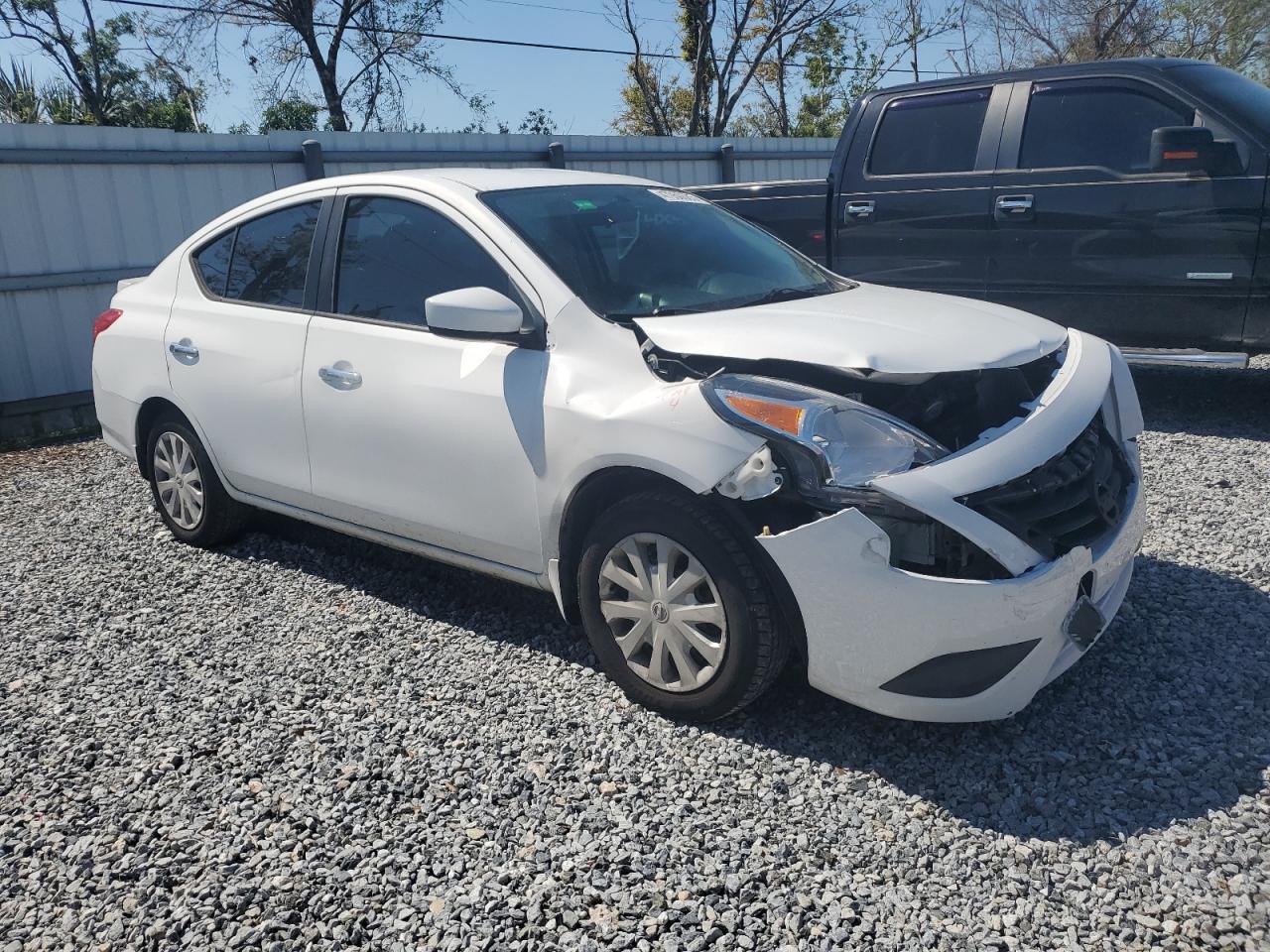 2016 NISSAN VERSA S - Image 4