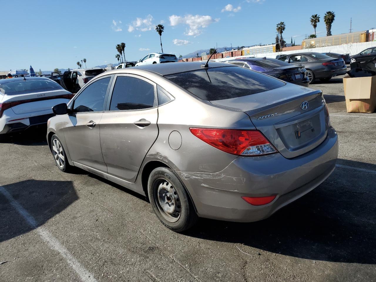 2014 HYUNDAI ACCENT GLS - Фото 2