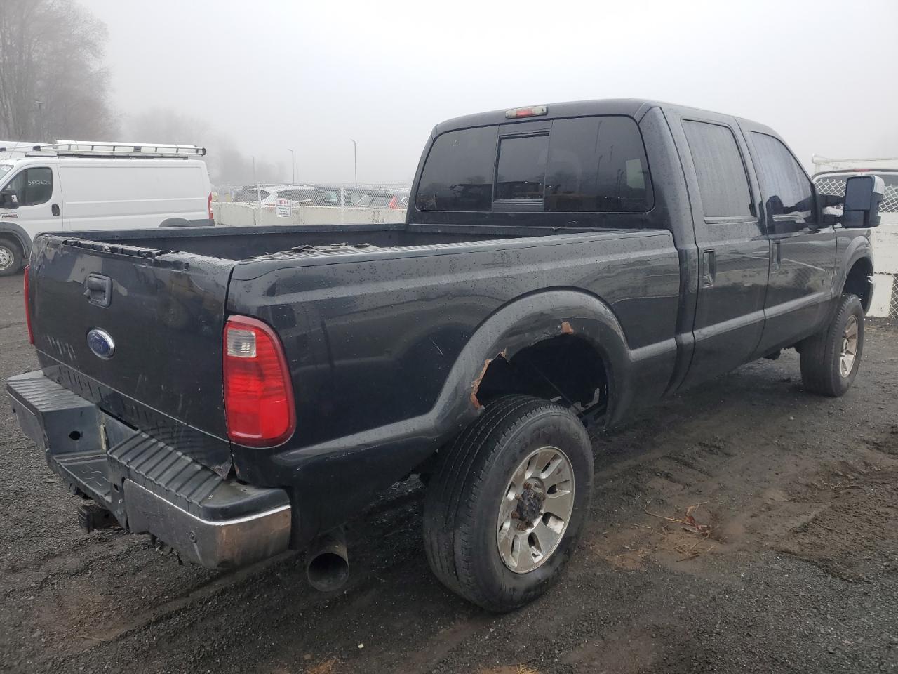 2011 FORD F350 SUPER - Фото 3