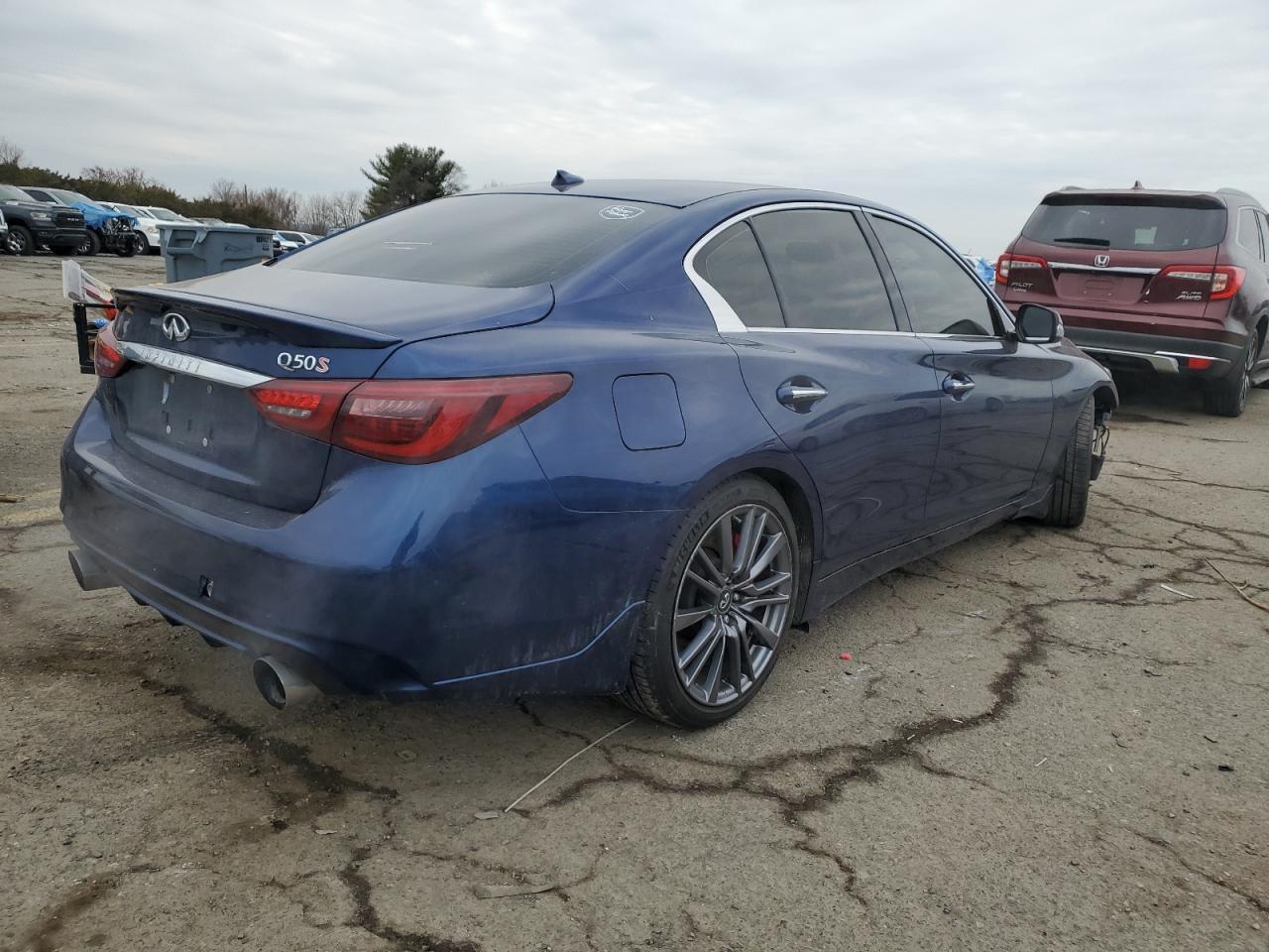 2018 INFINITI Q50 LUXE - Image 3