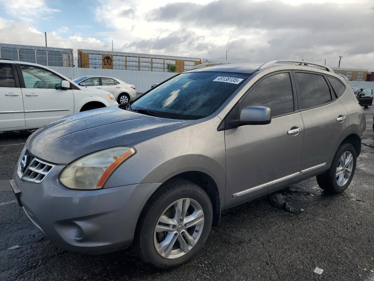 2013 NISSAN ROGUE S
