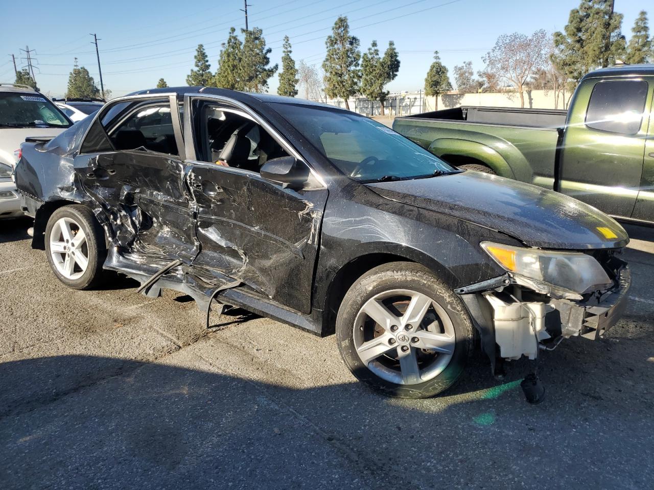 2013 TOYOTA CAMRY L - Image 4