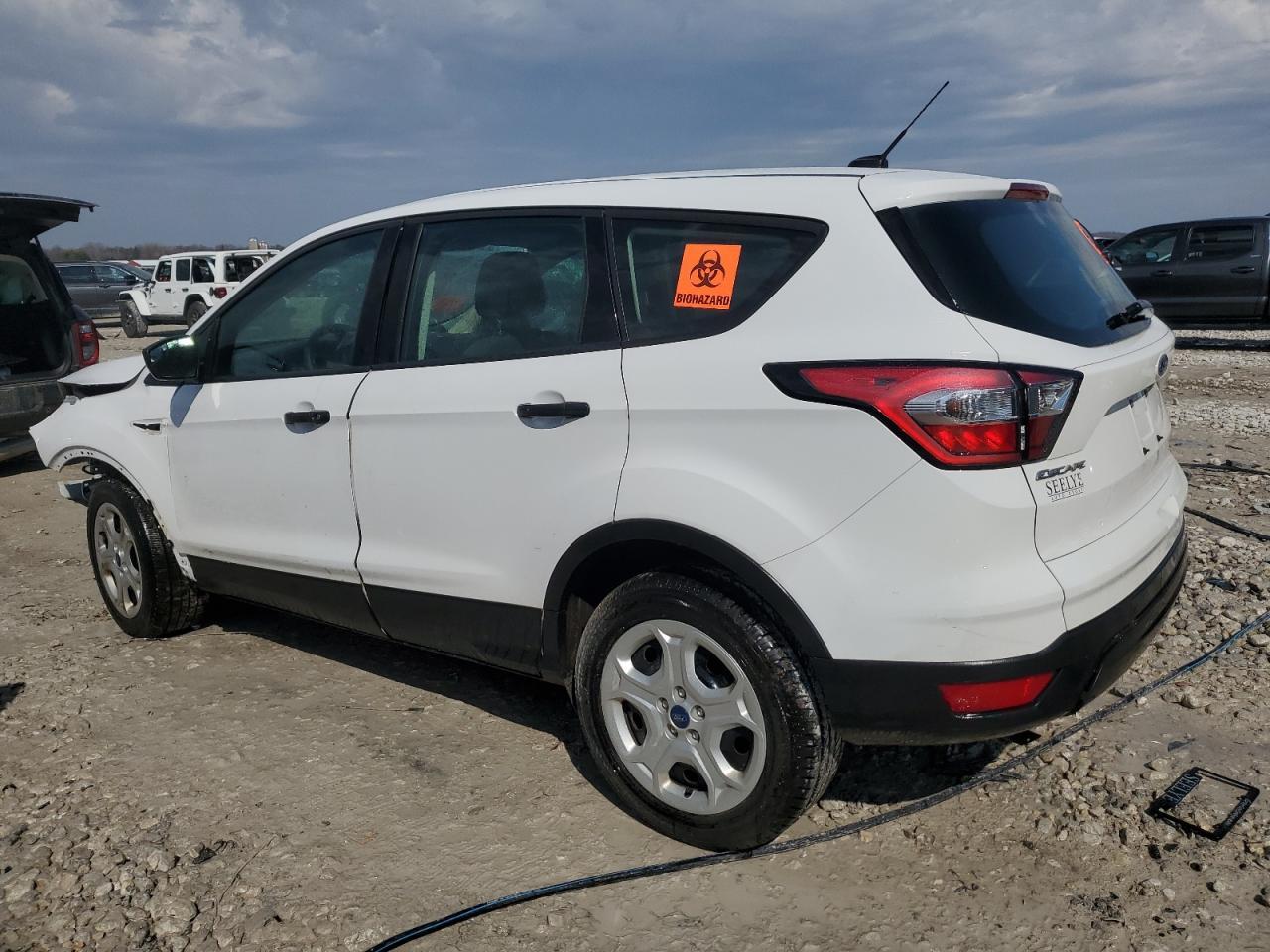 2017 FORD ESCAPE S - Image 2