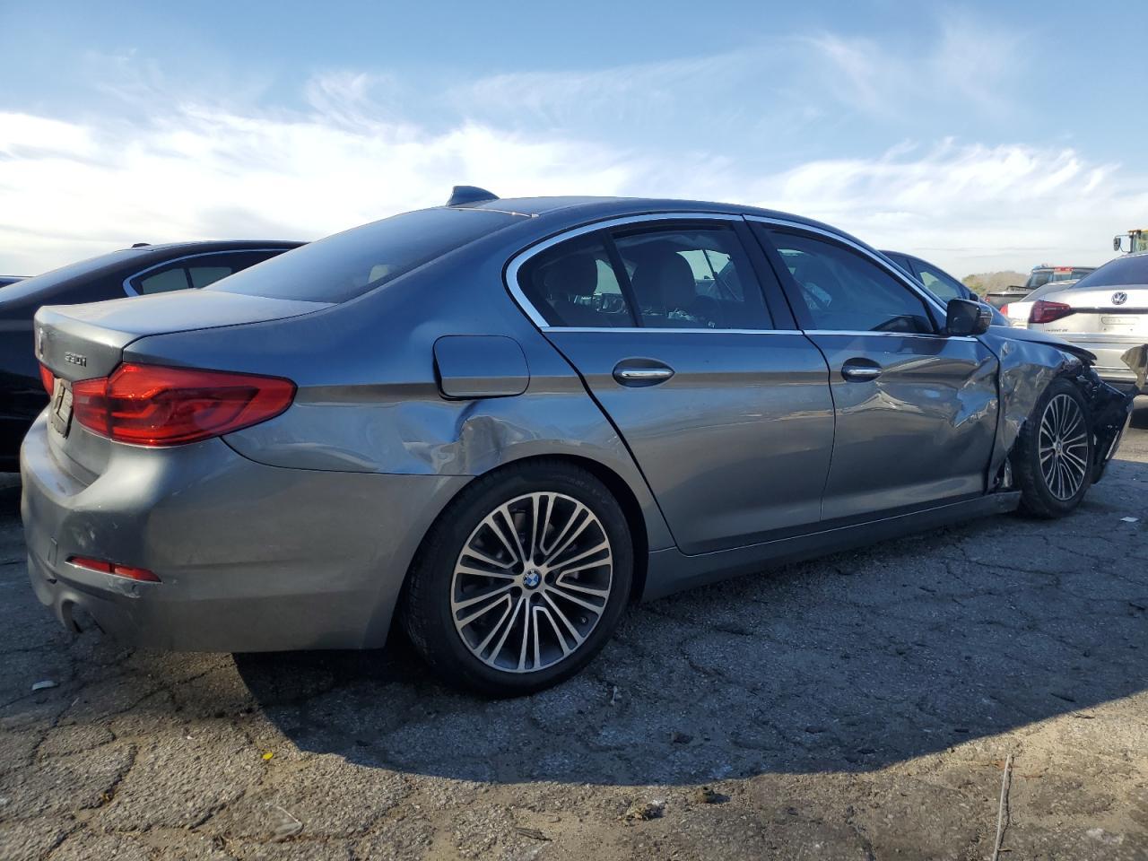 2018 BMW 530 I - Image 3