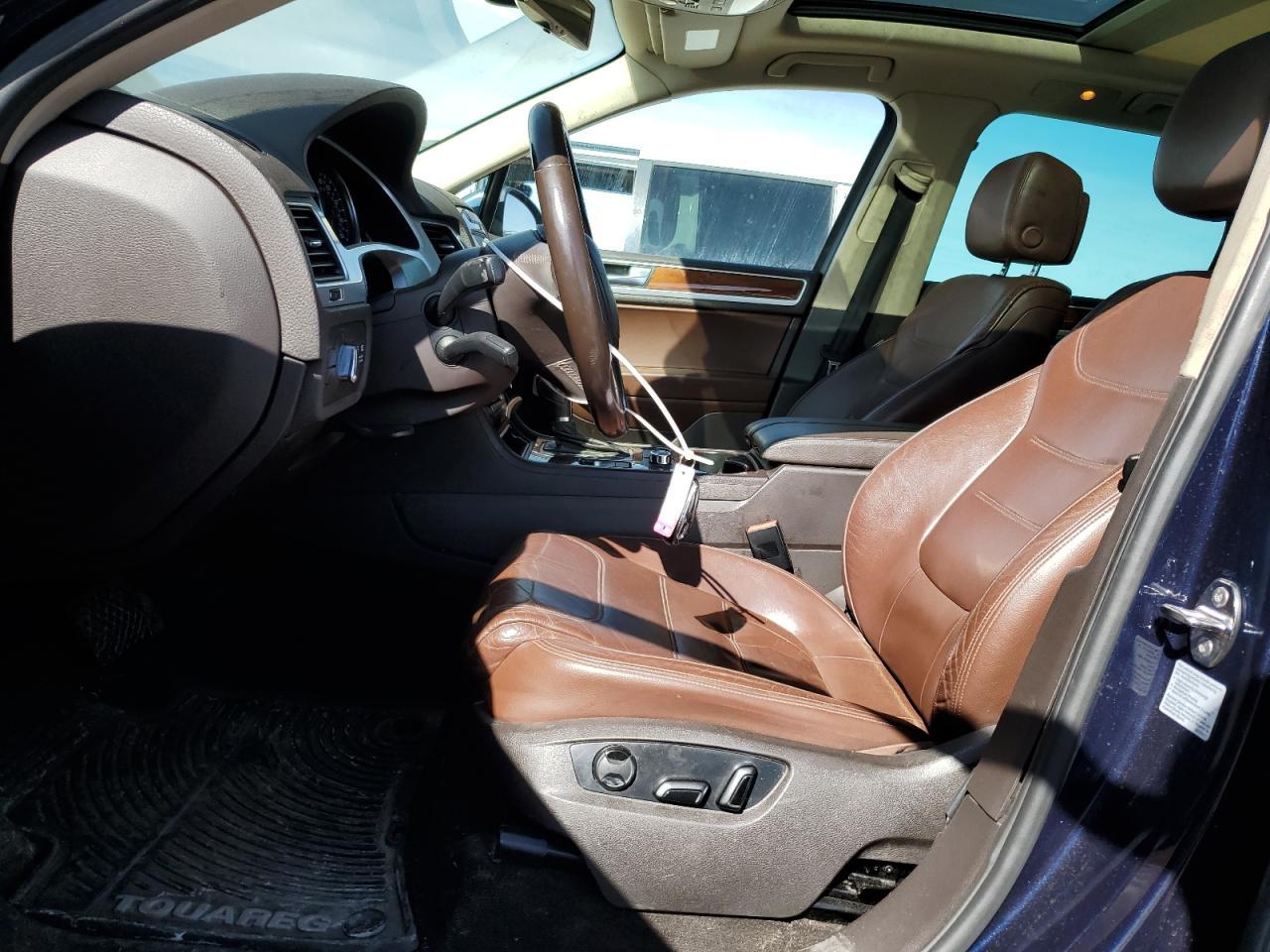 2012 VOLKSWAGEN TOUAREG V6 - Image 7